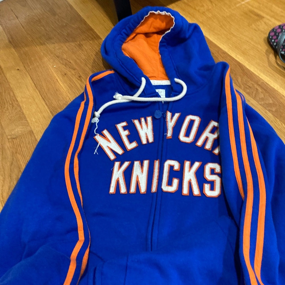 Men’s ny knicks sweatshirt